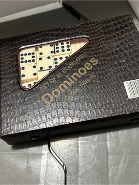 Classic Set in Brown Case -